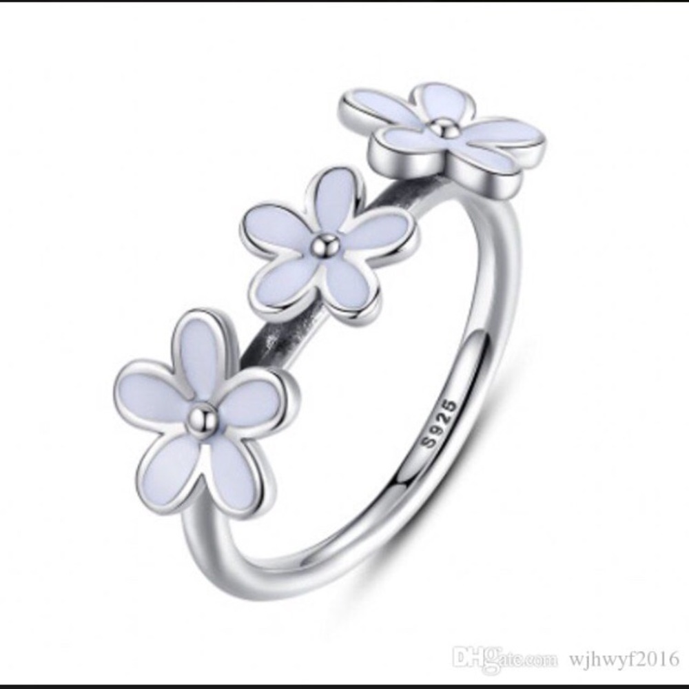 Flower ring